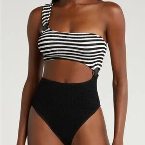 Cleonie Black and White Striped Shell Colorblock One-Shoulder Swimsuit